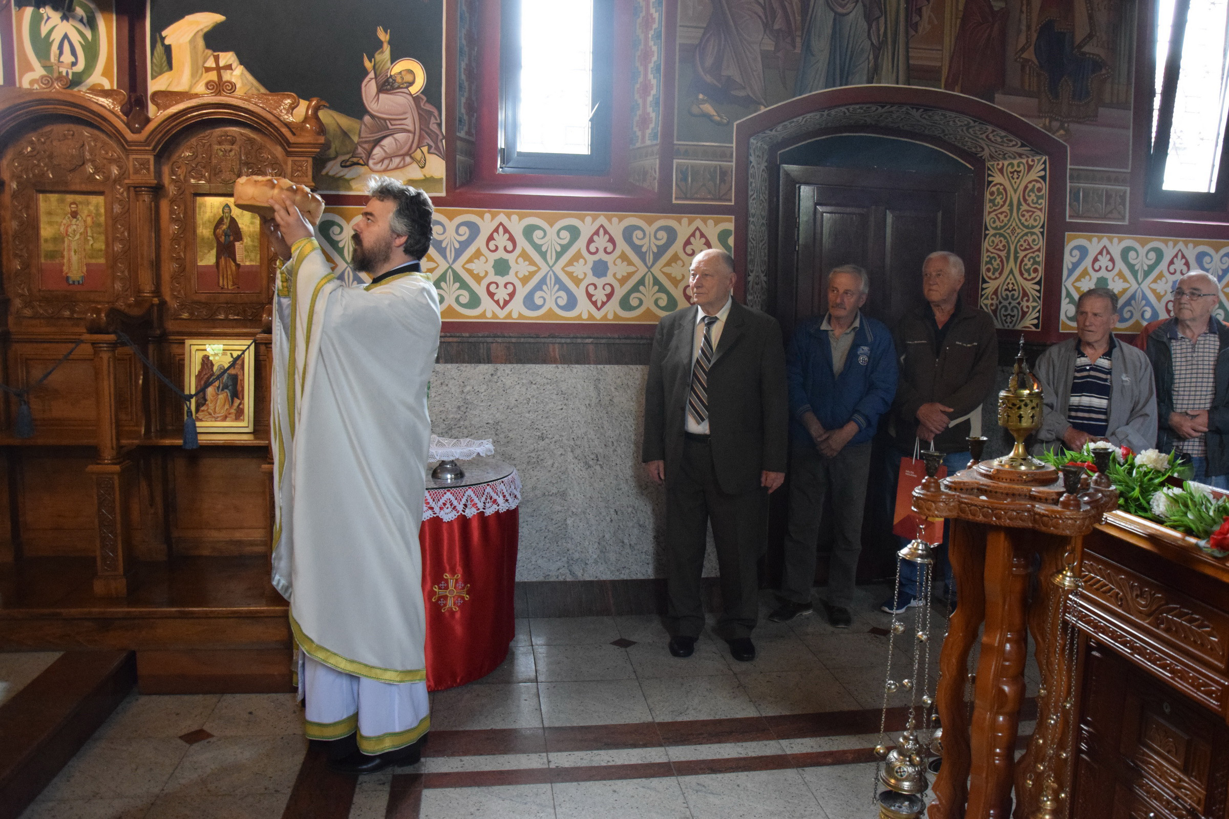 Слава Удружења сечење колача свечани ручак